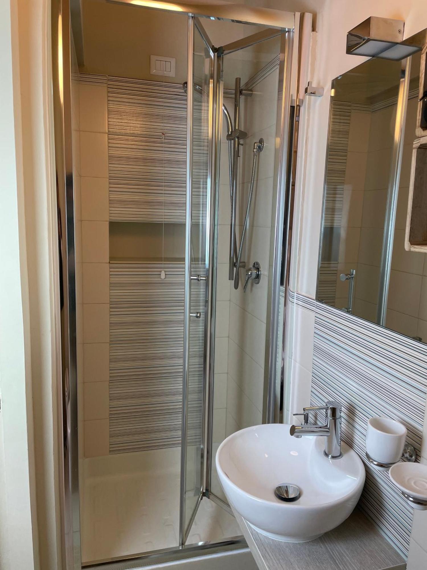 Seven Boutique Hotel 세스트리레반떼 객실 사진